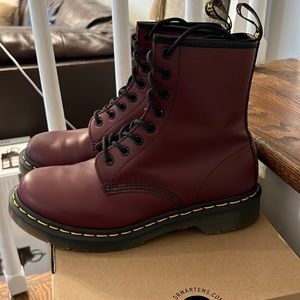 Dr Martens air walk NEW IN BOX